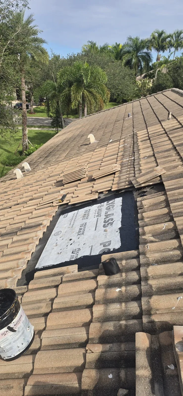 Targeted repair with membrane on a tile roof